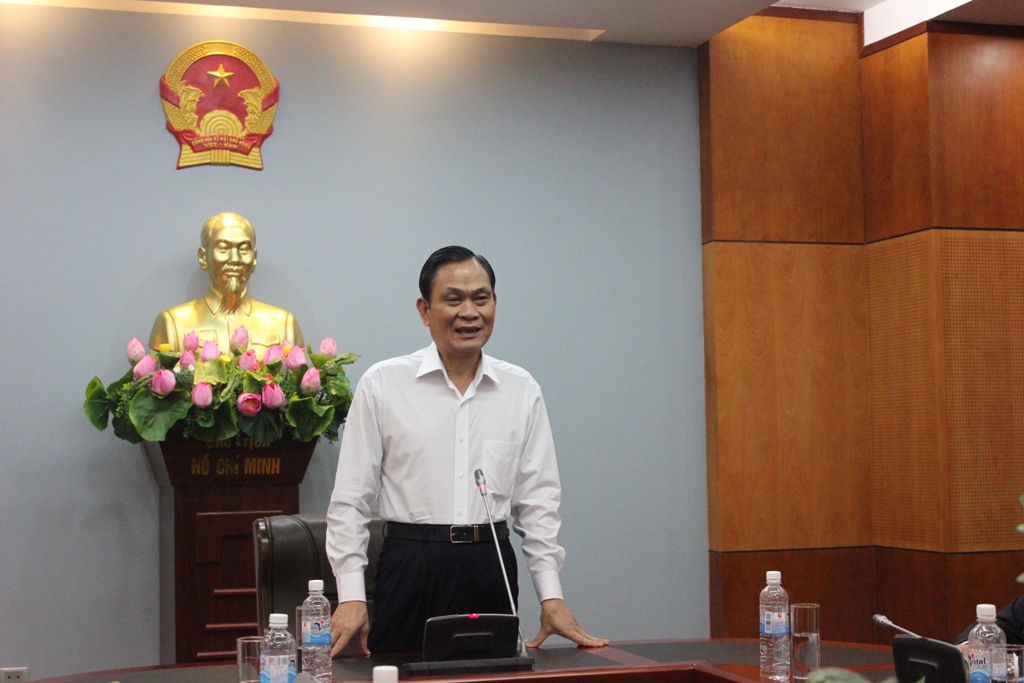 Gặp mặt và tặng quà lưu niệm cho Thứ trưởng Bộ Nội vụ Văn Tất Thu